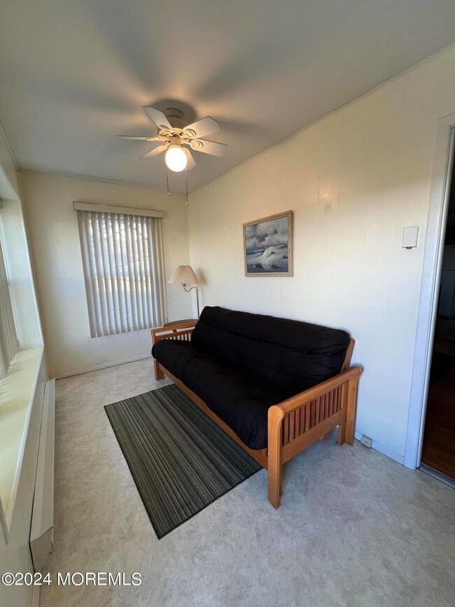 Sunroom-Den-Home Office