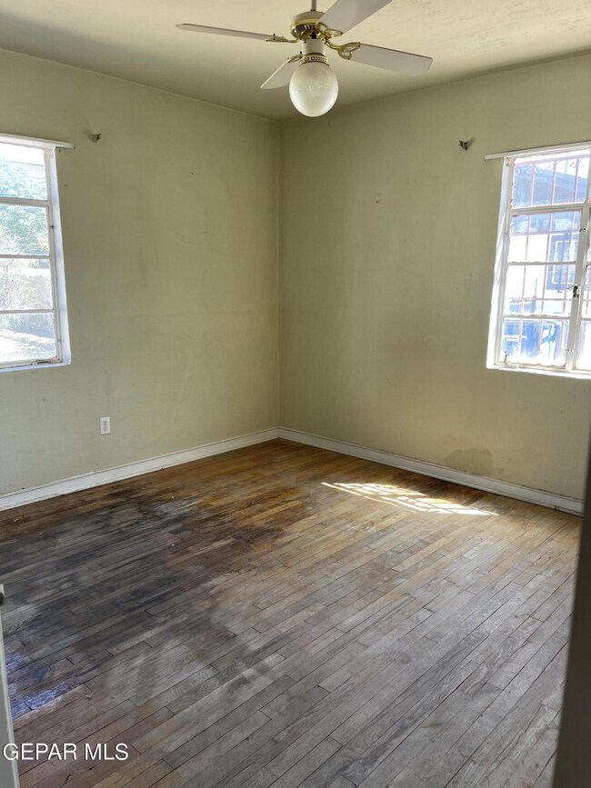 7765 Acapulco Ave, El Paso, TX 79915 - photo 6