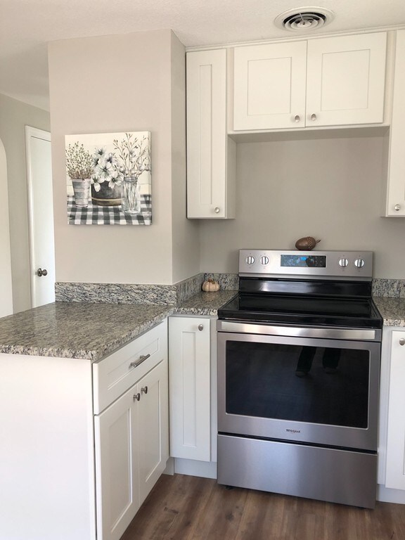 216 Fairview Ave, Chicopee, MA 01013 - photo 4