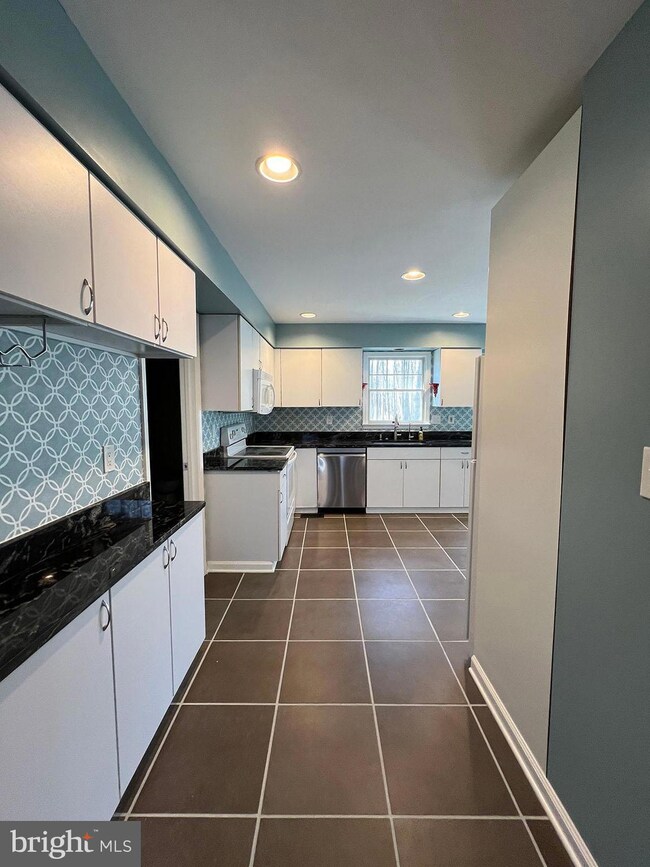 1487 Cedarhurst Rd, Shady Side, MD 20764 - photo 5