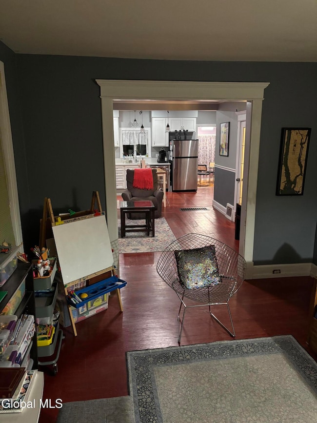 311 Riverside Ave. 4