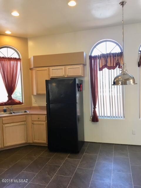 Eat in kitchen