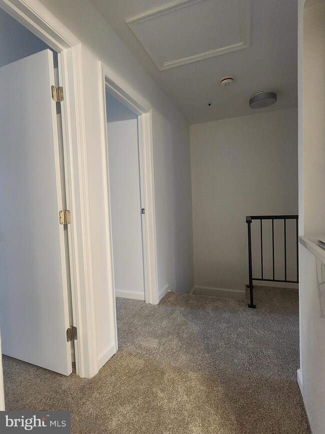 1002 Barnesbury Ct, Capitol Heights, MD 20743 - photo 7