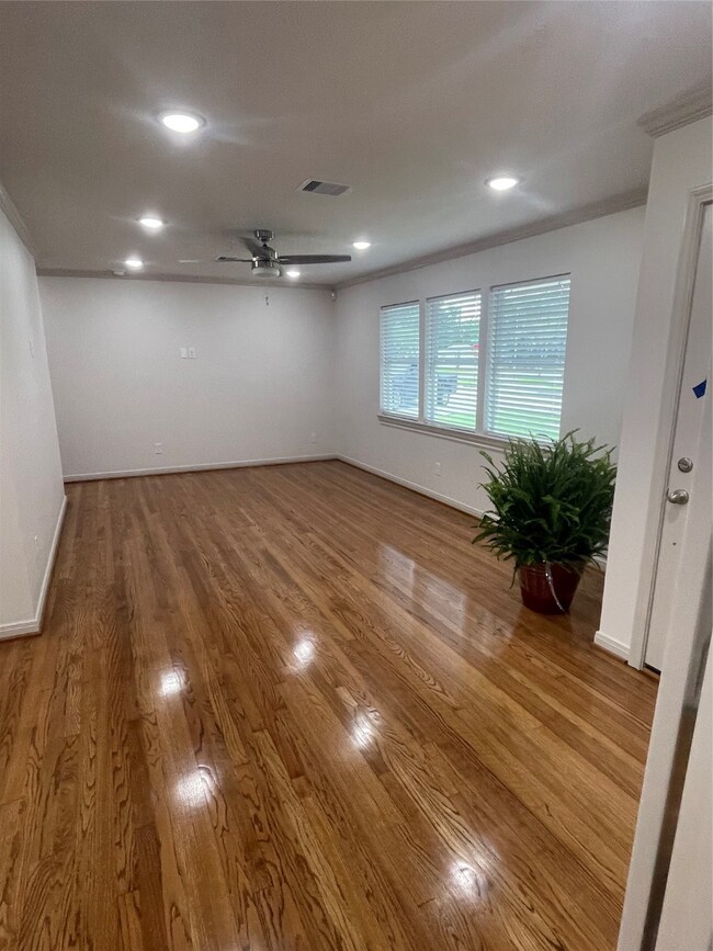 5127 Keystone St, Houston, TX 77021 - photo 3