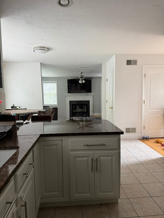 40 William St, South Dartmouth, MA 02748 - photo 7