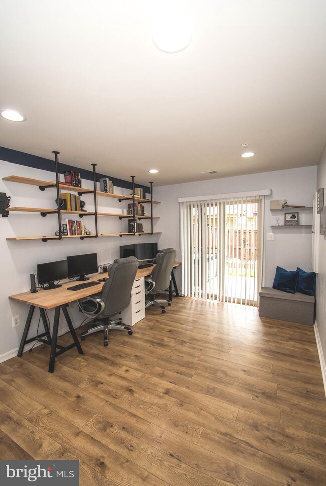 4721 Verdana Loop, Frederick, MD 21703 - photo 3