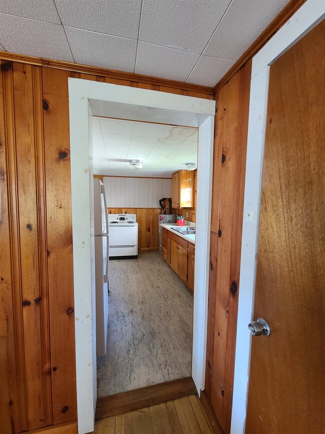 139 N Shore Rd, Hampton, NH 03842 - photo 4