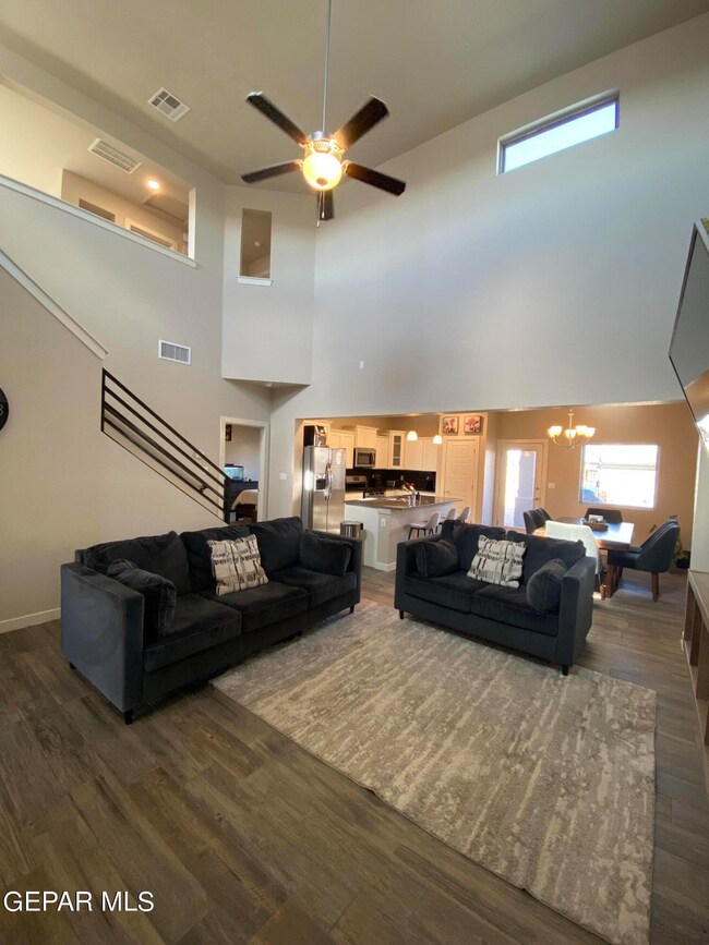 13669 Samlesbury Ave, Horizon City, TX 79928 - photo 3