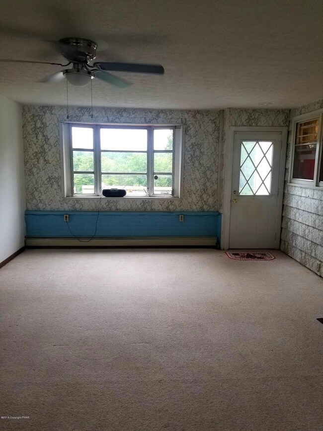 322 Adams Dr unit 101, Sciota, PA 18354 - photo 7