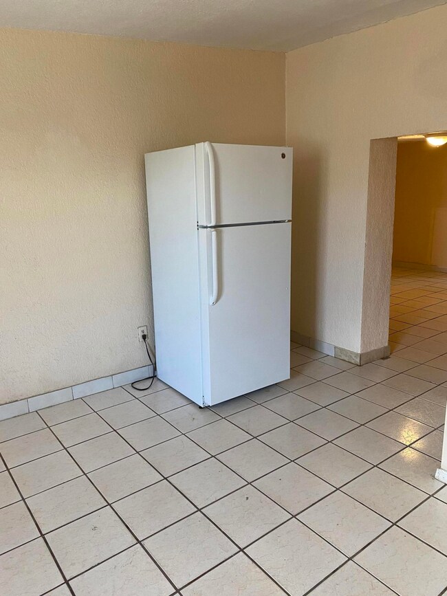 413 Gallagher St unit 2, El Paso, TX 79915 - photo 7