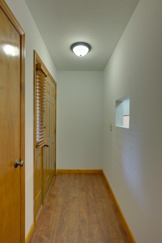 1602 Six Point Ct Worthington OH (10 of