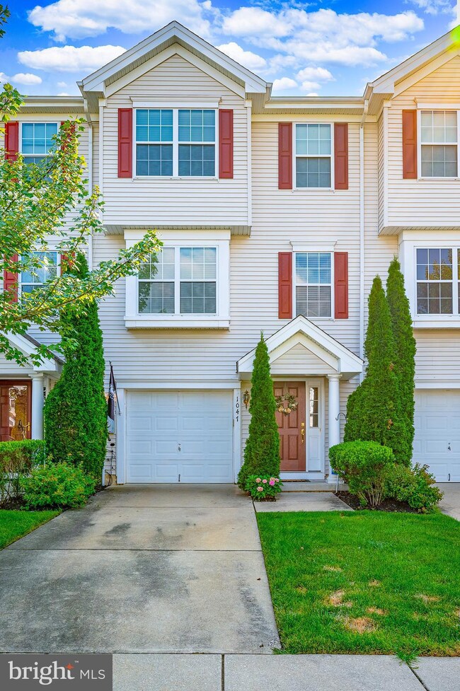 1047 Buckingham Dr, West Deptford, NJ 08086 - photo 3