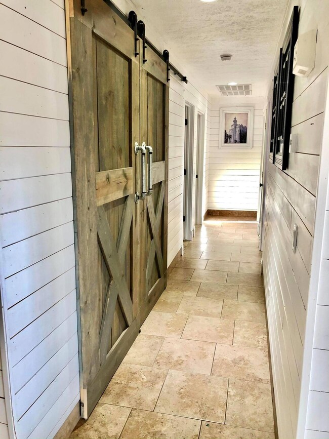 Hallway to bedrooms
