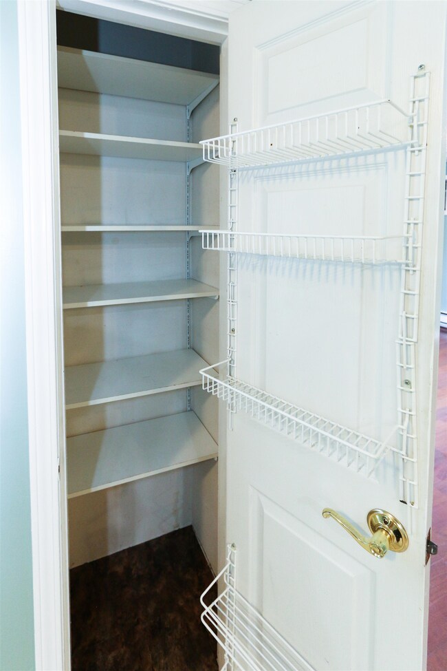 105G Capitol Hill Dr unit 105G, Londonderry, NH 03053 - photo 7