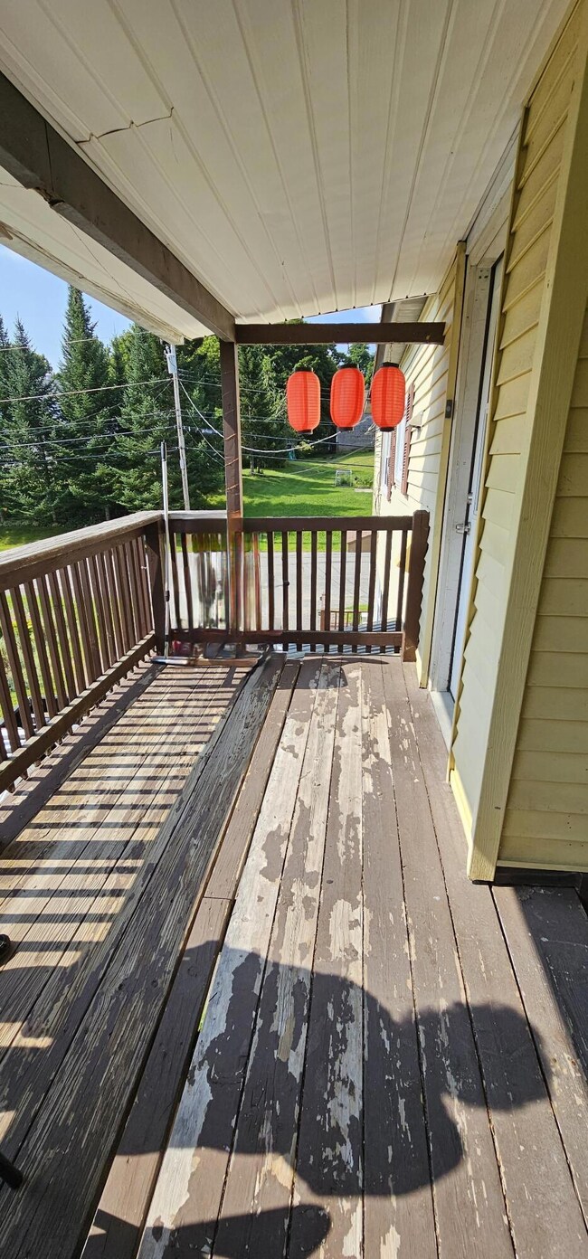 05-2nd fl porch