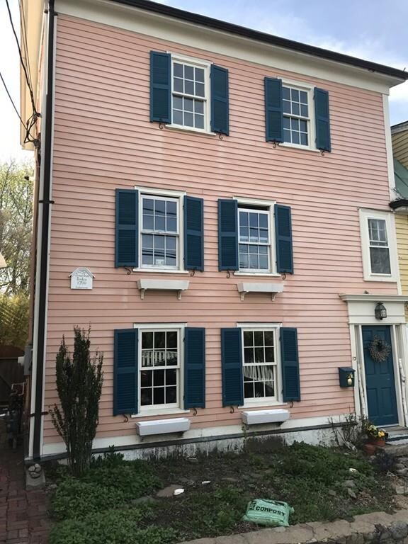 13 Tucker St unit 2, Marblehead, MA 01945 - photo 2