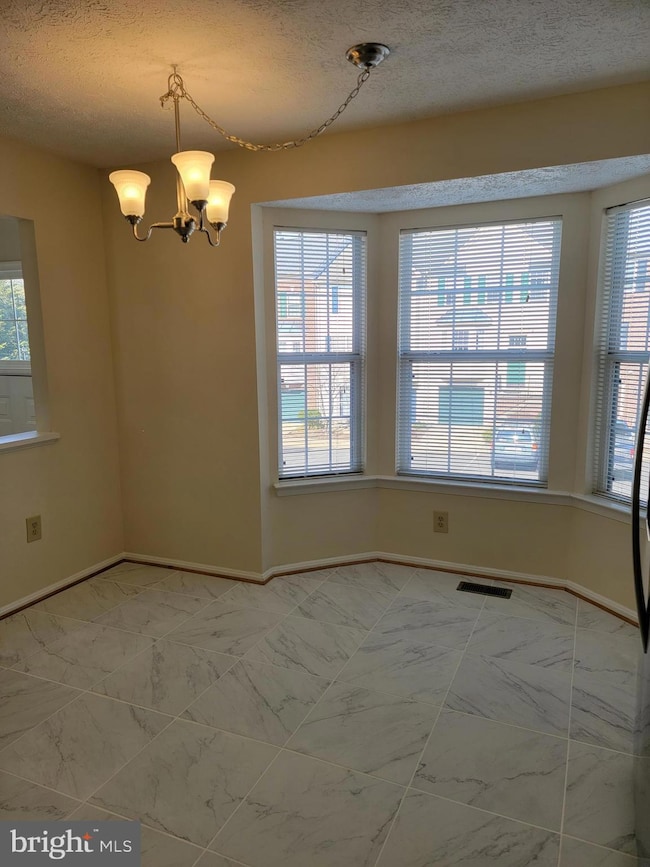 102 W Park Dr, Stafford, VA 22554 - photo 5