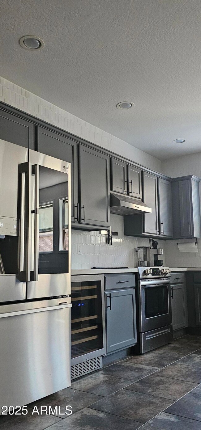 17850 N 68th St unit 1103, Phoenix, AZ 85054 - photo 4