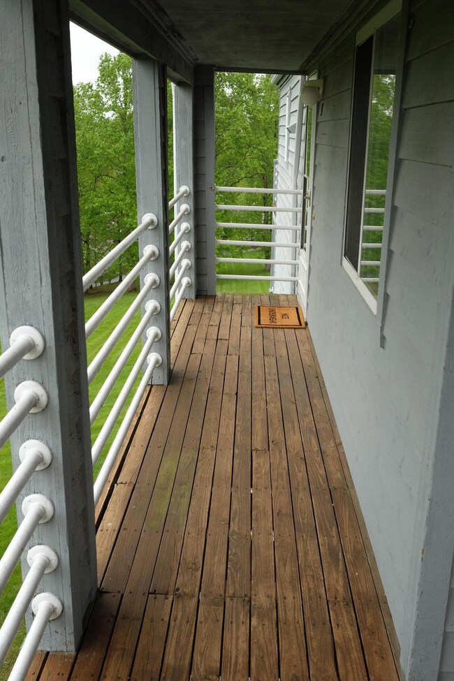Side Deck to front door
