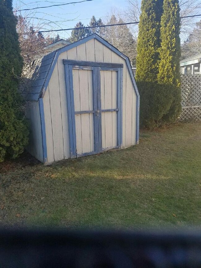 17 Elgin Blvd, Londonderry, NH 03053 - photo 4