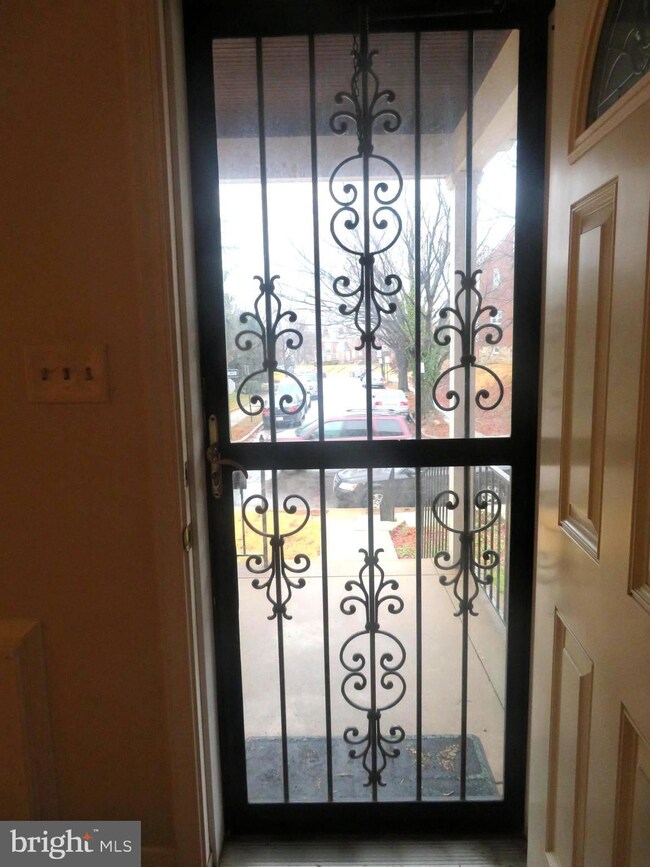 4655 Harcourt Rd, Baltimore, MD 21214 - photo 2