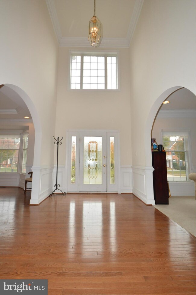 43261 Valiant Dr, Chantilly, VA 20152 - photo 2