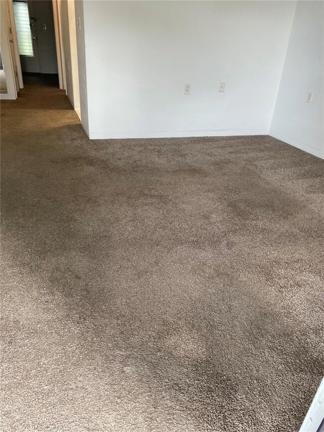 8325 112th St unit 106, Seminole, FL 33772 - photo 2