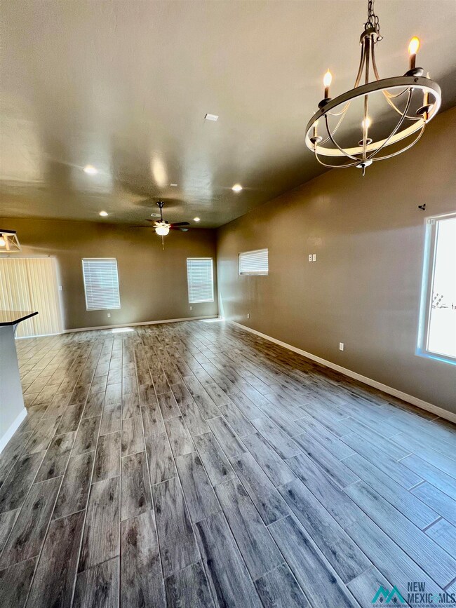 4109 Honolulu Rd, Carlsbad, NM 88220 - photo 3