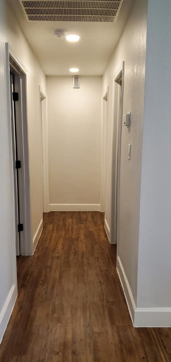 2023 Barnsley Ln, Houston, TX 77088 - photo 7