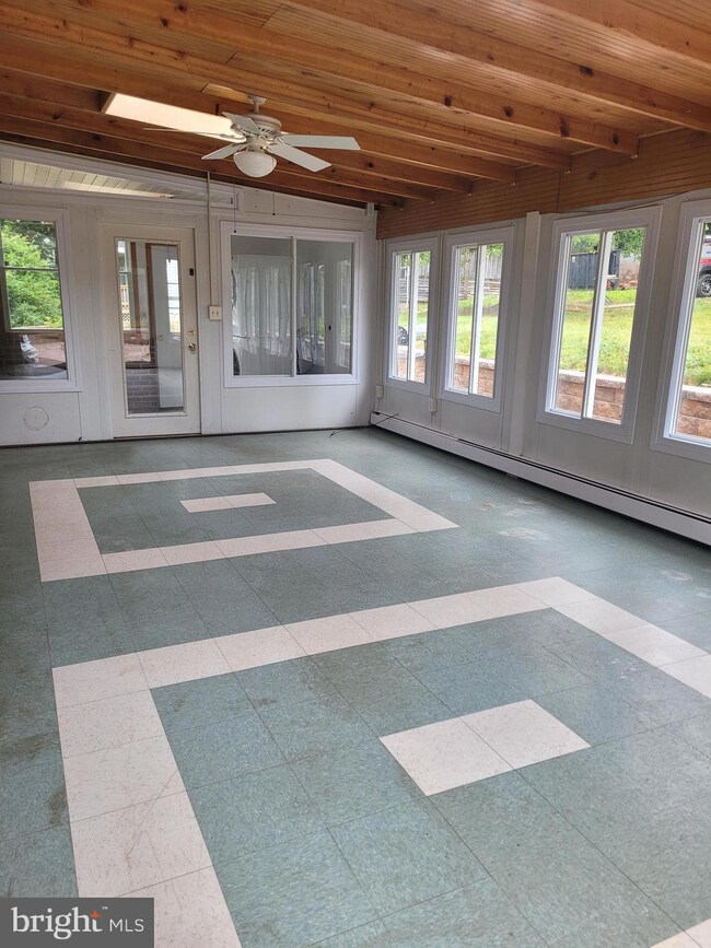 6825 White Rock Rd, Sykesville, MD 21784 - photo 4