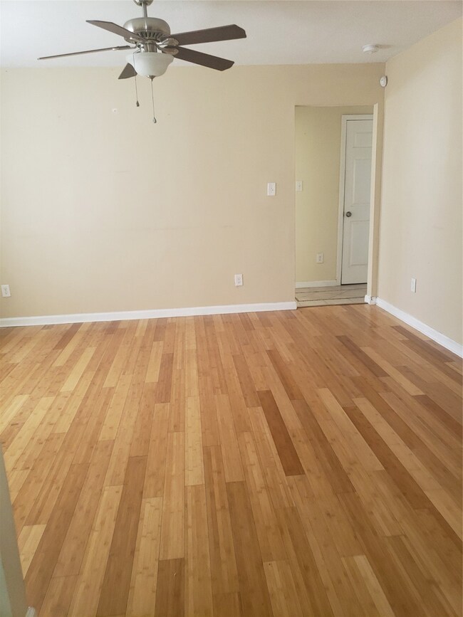 6214 Senior St, Houston, TX 77016 - photo 4