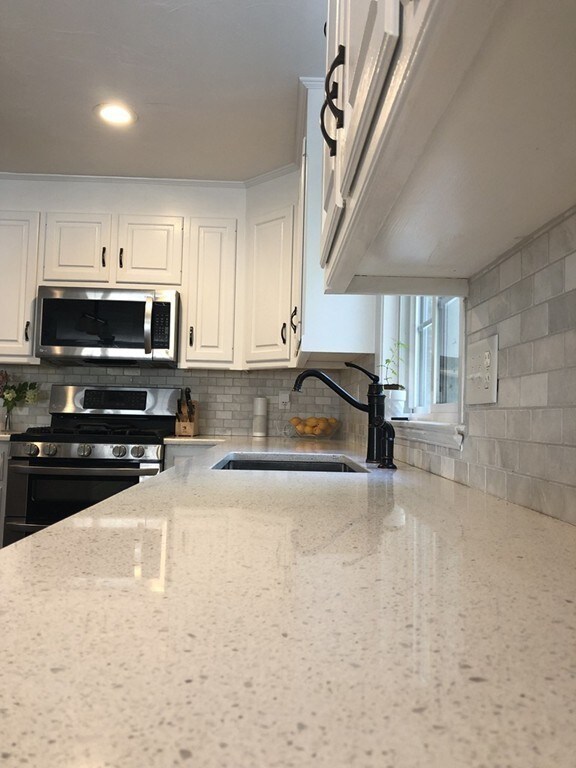 83 Stewart St, Franklin, MA 02038 - photo 6