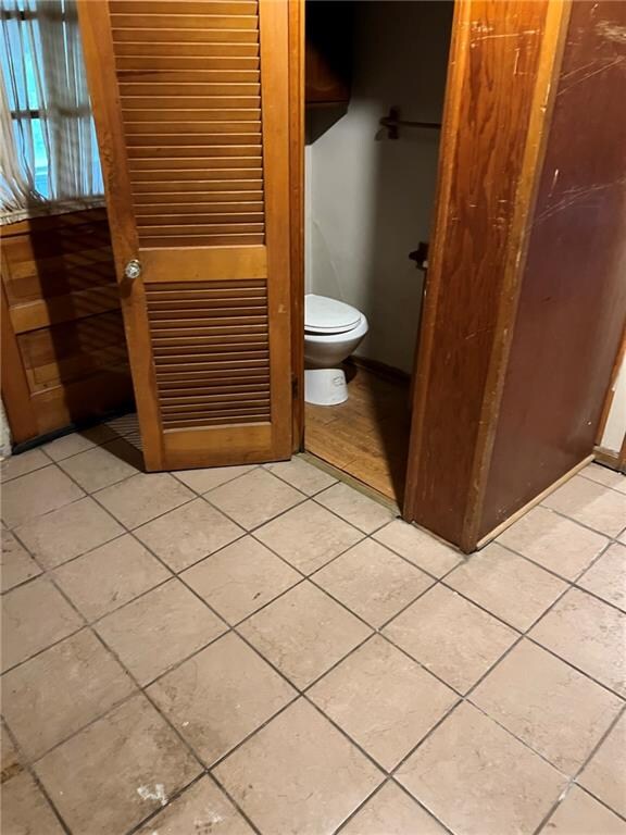 2724 W 11th St, Anderson, IN 46011 - photo 6