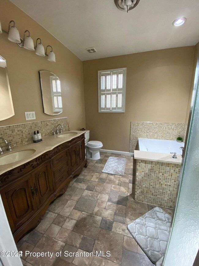 330 Sanko Dr, Olyphant, PA 18447 - photo 7