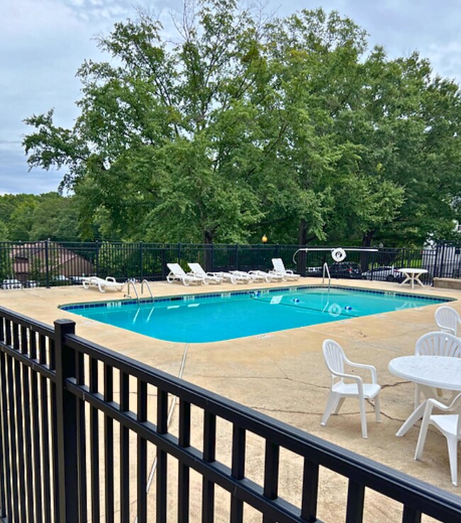 University Ridge pool