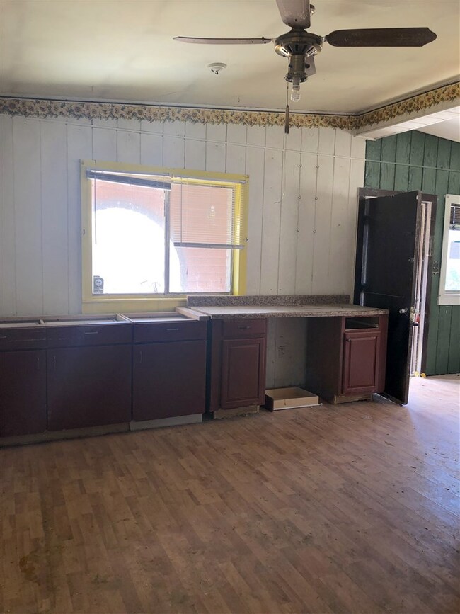 2310 Tulane Ave, Alamogordo, NM 88310 - photo 6