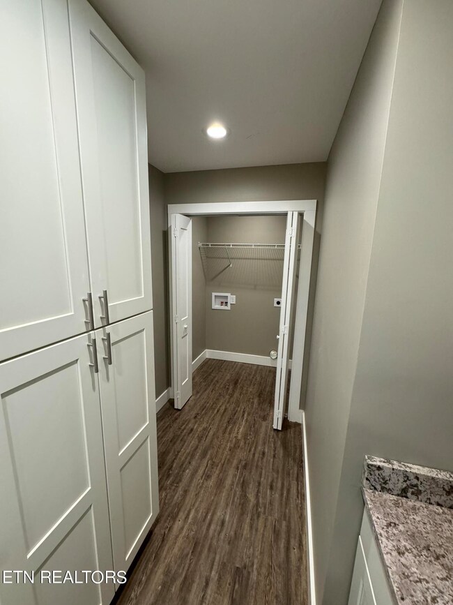 112 Highland View Dr, Knoxville, TN 37920 - photo 6