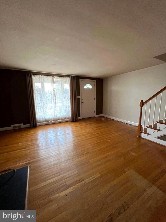 5622 Braxfield Rd, Halethorpe, MD 21227 - photo 4