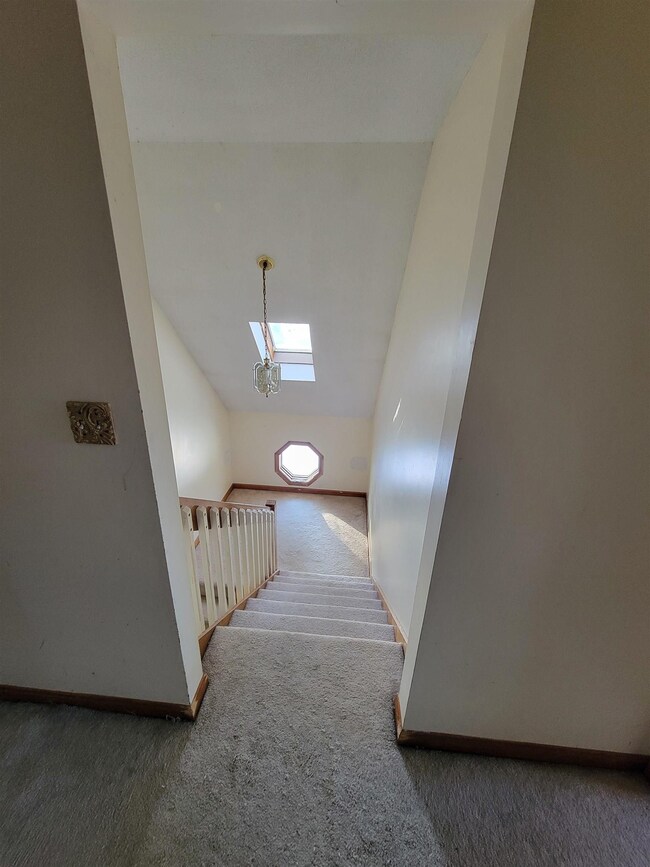 51 Howard Hill Rd, Jaffrey, NH 03452 - photo 3