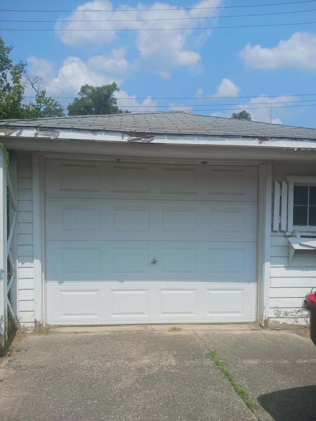 16218 Addison St, Southfield, MI 48075 - photo 3