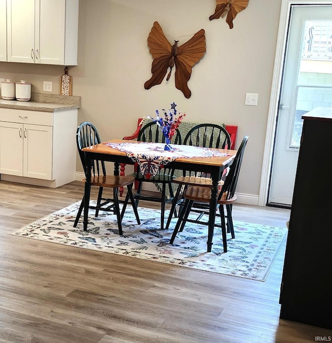 Nice sized dining area!