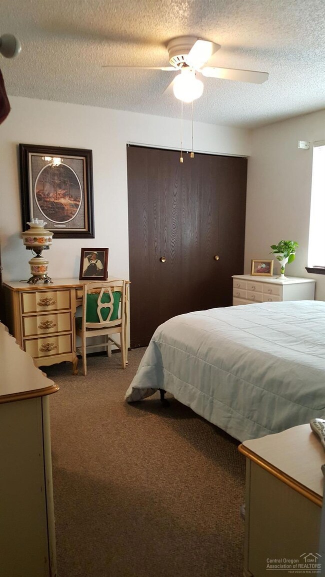 1147 NW 8th St, Redmond, OR 97756 - photo 7