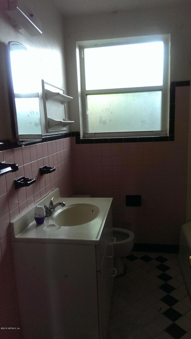 807 Mikael Ave, Jacksonville, FL 32205 - photo 7