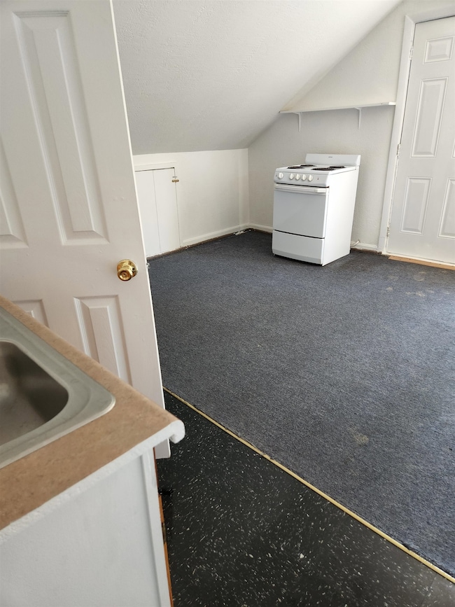 14 Preston St unit 2A, Hillsborough, NH 03244 - photo 3