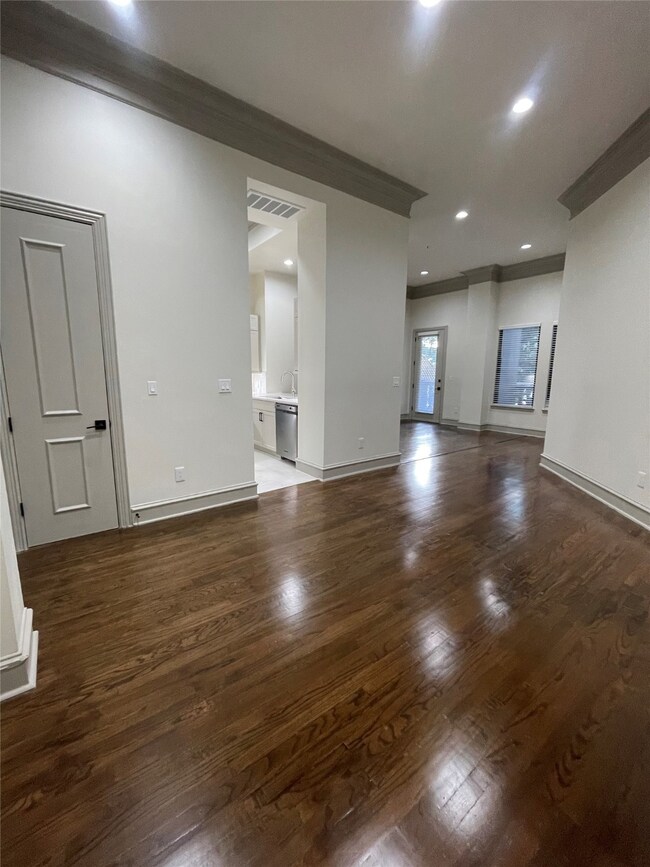3500 Fairmount St unit 118, Dallas, TX 75219 - photo 3