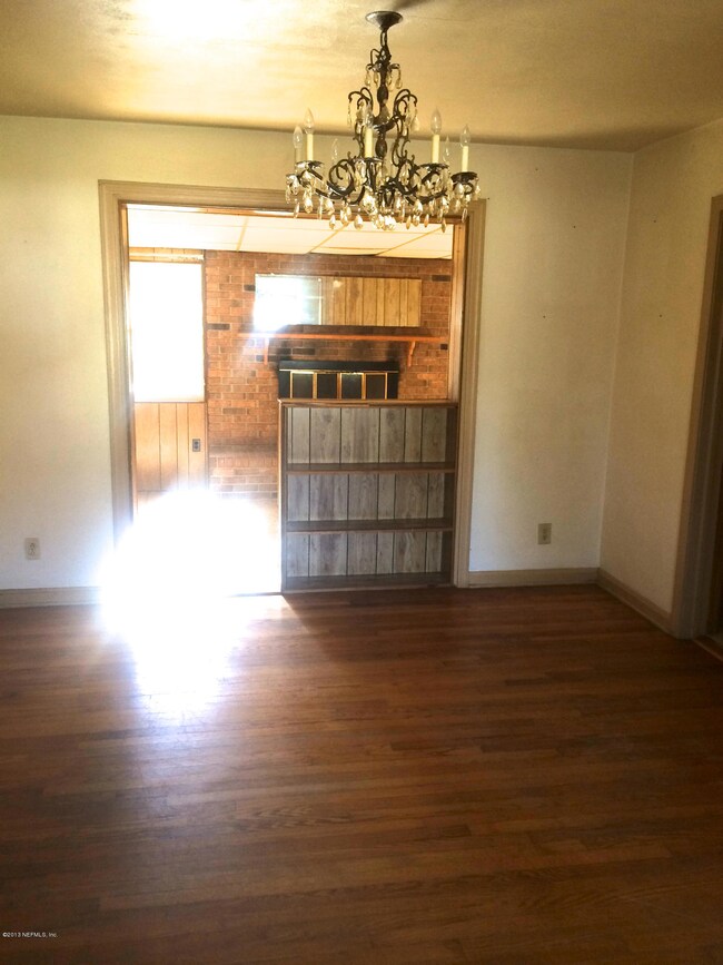 6404 Ledbury Dr S, Jacksonville, FL 32210 - photo 6