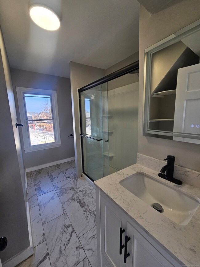 370 Bruce Ave, Stratford, CT 06615 - photo 5