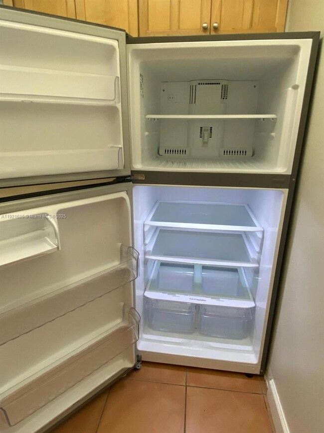 1725 W 60th St unit F128, Hialeah, FL 33012 - photo 7