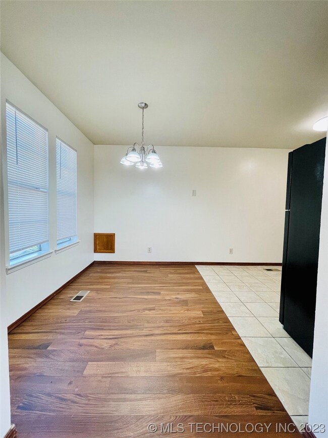 1607 N Hickory Ave, Broken Arrow, OK 74012 - photo 4