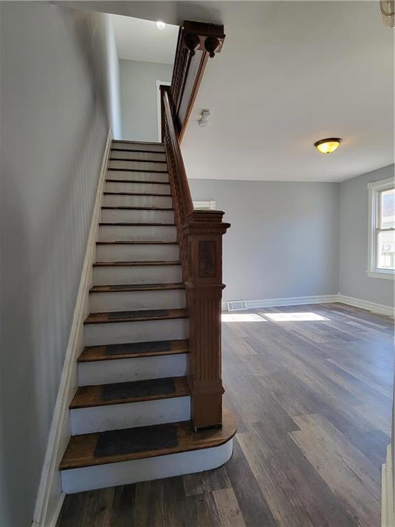 655 Sherman St, Allentown, PA 18109 - photo 4